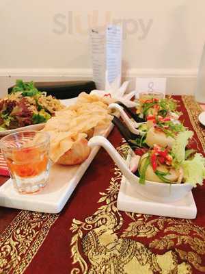 Suk-Sa-Bai Thai Restaurant