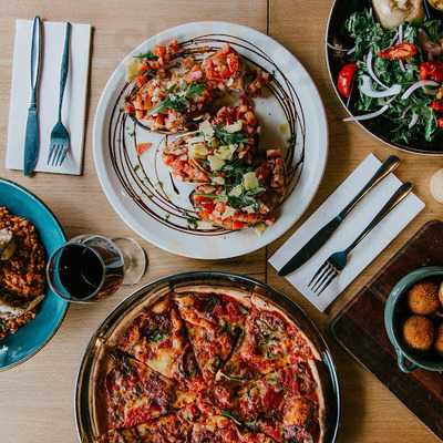 ZigZag Salads and Burgers