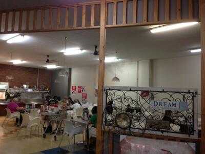 Emu Lane Cafe