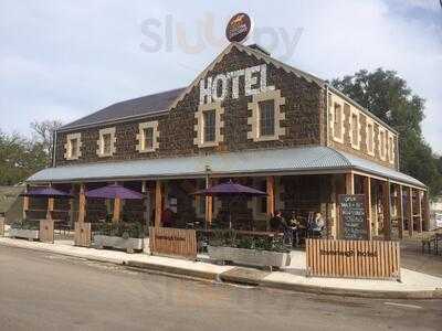 Inverleigh Hotel