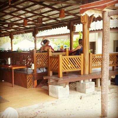 Santai Bistro