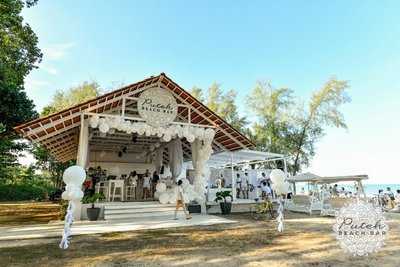 Puteh Beach Bar