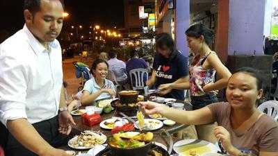 Restoran Q Thai Village