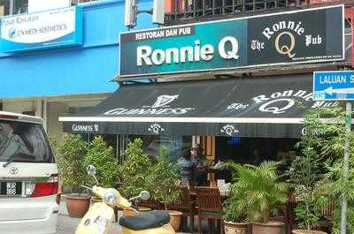 Ronnie Q - Restaurant & Bar