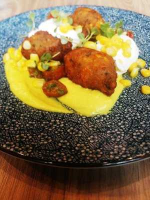 Snitch By The Thieves