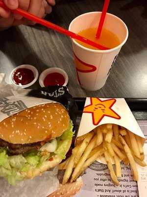 Carl's Jr