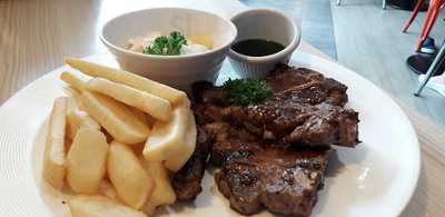 Swensen's Cafe Restaurant