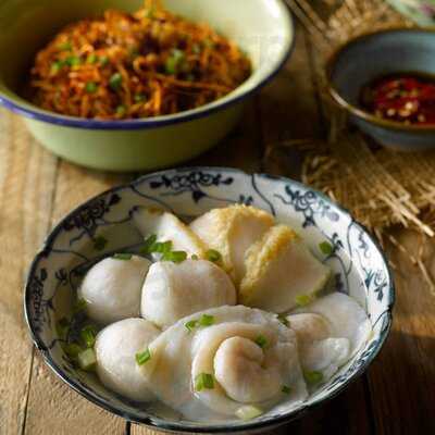 Li Xin Teochew Fishball Noodles