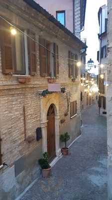 Piazza Dell'aquila, Monteprandone