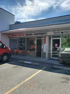 Mount Royal Bagel Factory