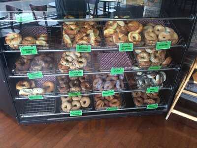 Izzy's Bagels