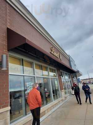 Lindt Chocolate Shop - Dartmouth Crossing