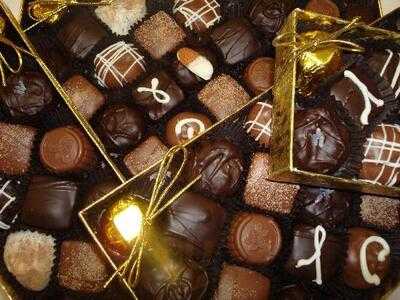 Harlans Chocolates & Gelato menu