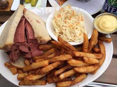 BRYND SMOKED MEAT