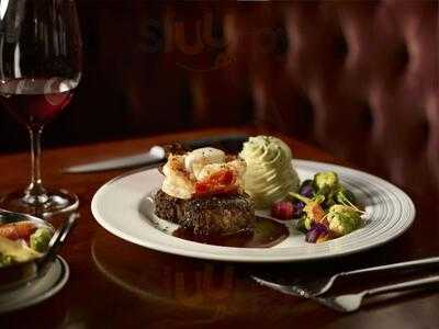 Carver's Steakhouse-sheraton Cavalier Calgary