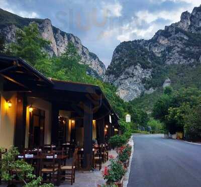 La Taverna di Frasassi, Genga