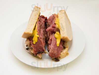 Sumilicious Smoked Meat & Deli