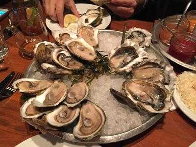 John & Sons Oyster House