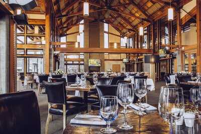 Riverway Clubhouse Restaurant