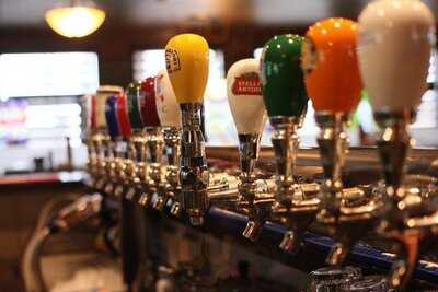 Kingsmen Pub & Grill