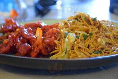 Guddu's Chilli Chicken