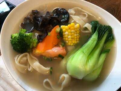 Chef Hung Taiwanese Beef Noodle