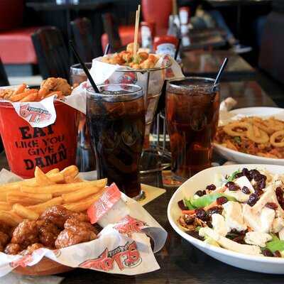 St. Louis Wings And Ribs