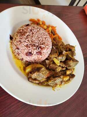 Jamaican Food Basket