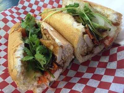 Trung Nguyen V-n Sub