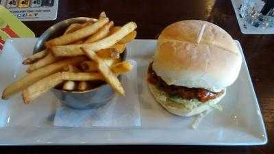 Kelsey's Neighborhood Bar & Grill