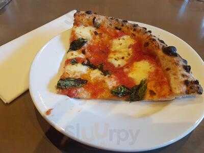 Queen Margherita Pizza