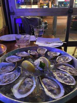 The Hogtown Pub & Oysters