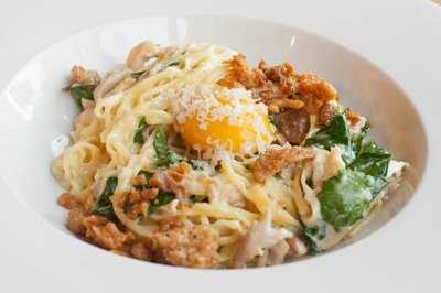 Hawthorne Food and Drink