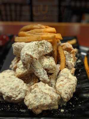 Twotwo Music Restaurant