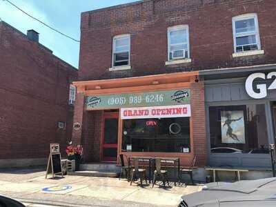 Leonardos Pizzeria And Smokehouse