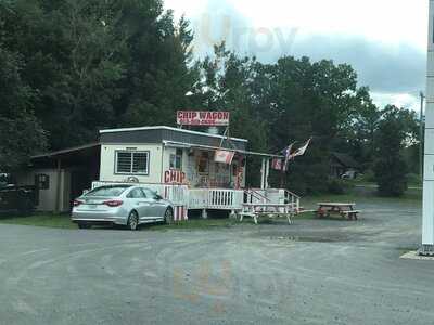 Lyons Den Spud Hut