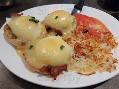 Ricky's All Day Grill Namao