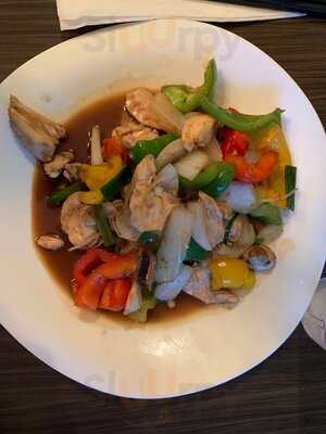 Thai Basil Restaurant - Broadway