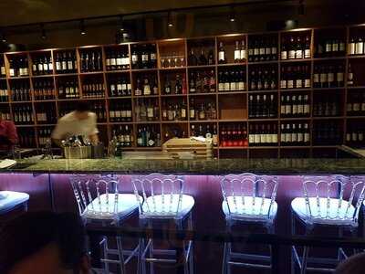 Signorvinomtl Wine Bar