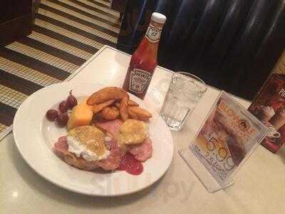 Boom Breakfast & Company