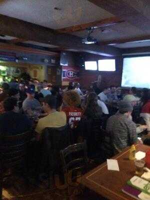 Champs Bar & Restaurant