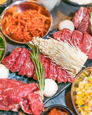 Pujukan Authentic Korean BBQ