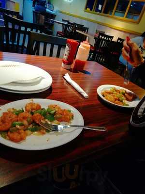 Windies Restaurant & Sports Bar