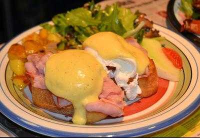 Graffiti's Bar & Grill