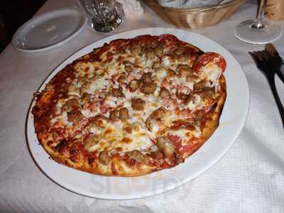 La Grotta Ristorante Pizzeria