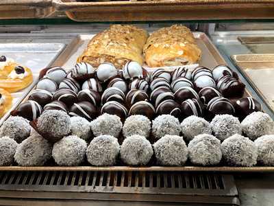 Nino D'Aversa Bakery