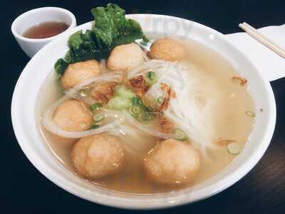 Pho Plus 1881 Steeles Ave W