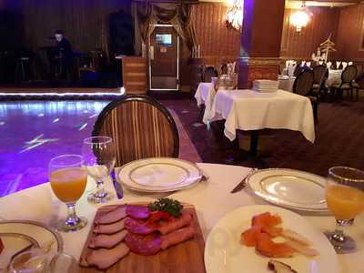 Genatsvale Georgian Restaurant