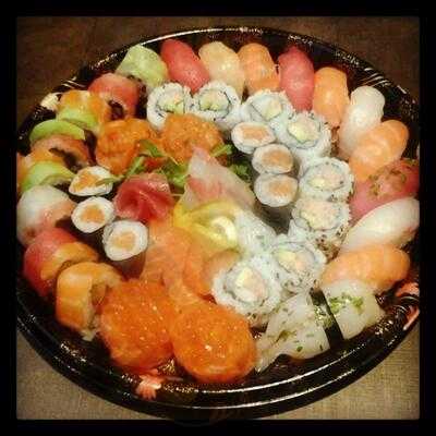 Sumo Sushi Take Away, Tolentino