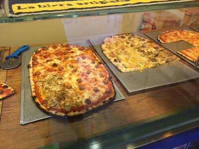 Panzer Pizza, Macerata